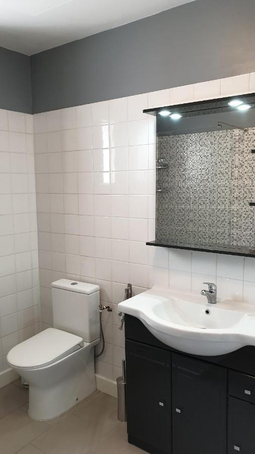 Gite A L'Ombre Du Clocher Calenzana Esterno foto